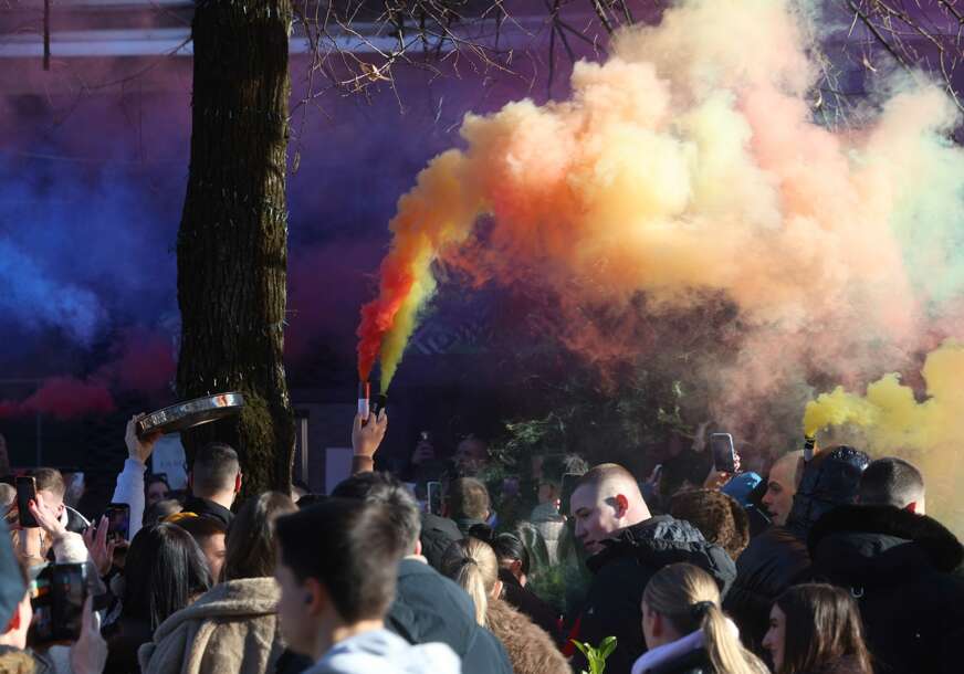 bakljada u parkiću na dnevnoj novogodišnjij žurci 