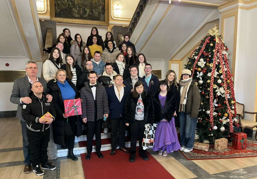(FOTO) “Studenti i mi” Manifestacija posvećena RAZVOJNOM PUTU osobama s Daunovim sindromom