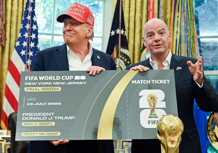 Donald Tramp i Đani Infantino