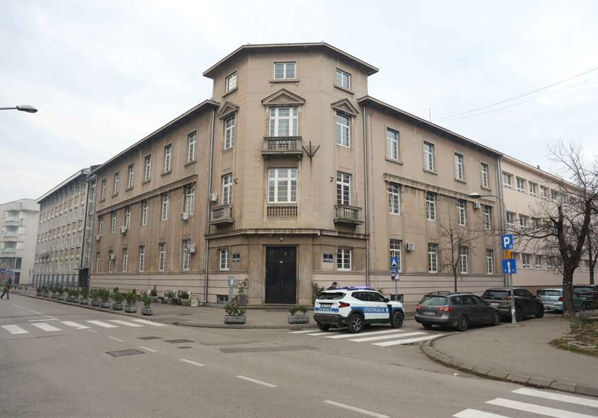Ekonomska škola, dojava bomba