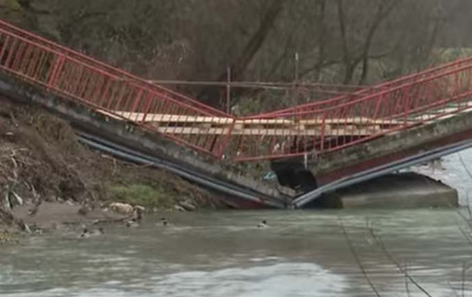Most u Fojnici urušen