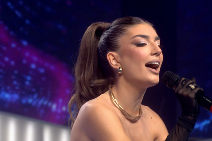 (VIDEO, FOTO) Zbog poteza produkcije vrištala od sreće: Jovana Tomić iz "Zvezda Granda" PONOVO BRILJIRALA  na sceni "Zvezda Granda"