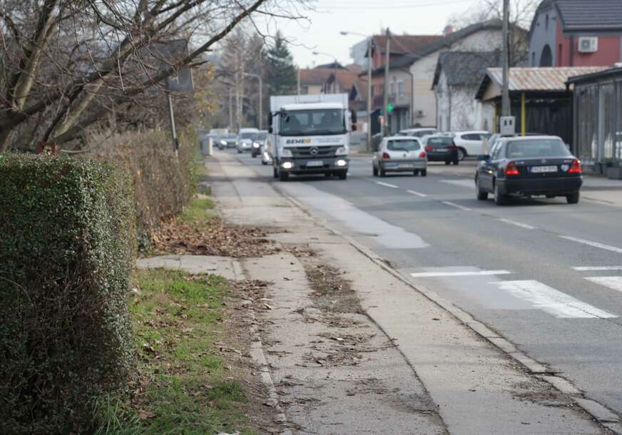ulica Veljka Mlađenovića, Psihijatrijski bolesnik napao ženu i dijete