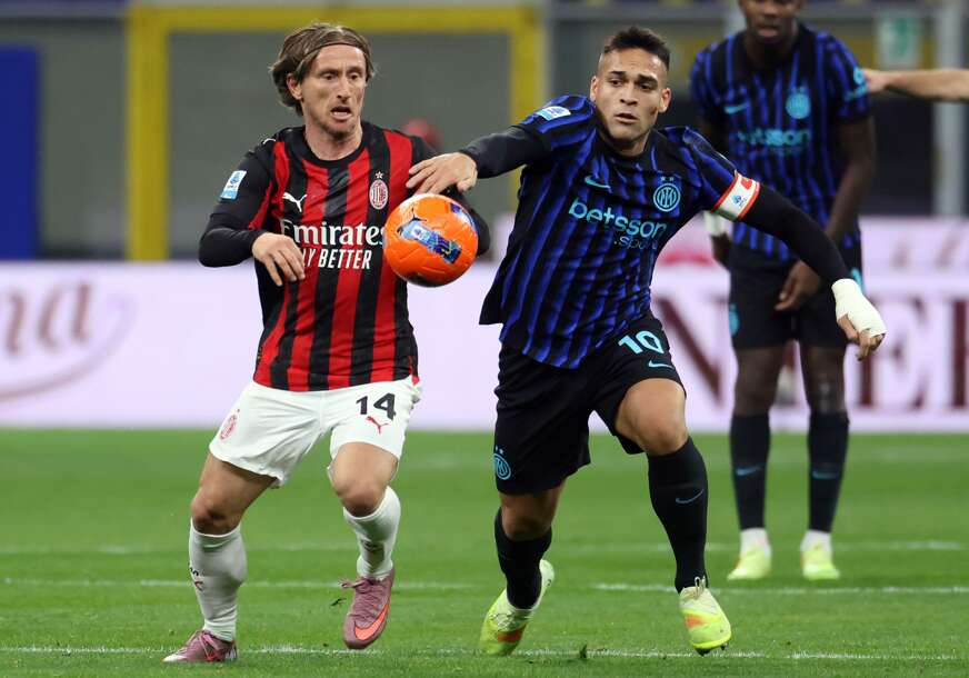 Luka Modrić u duelu s Interom