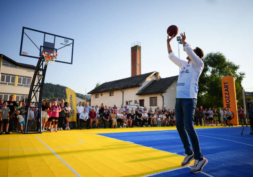 FOTO: USTUPLJENA FOTOGRAFIJA