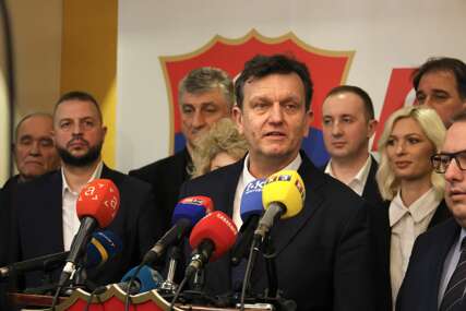 "Vlast nas je podijelila na patriote i izdajnike" Blanuša očekuje pobjedu na izborima 8. februara