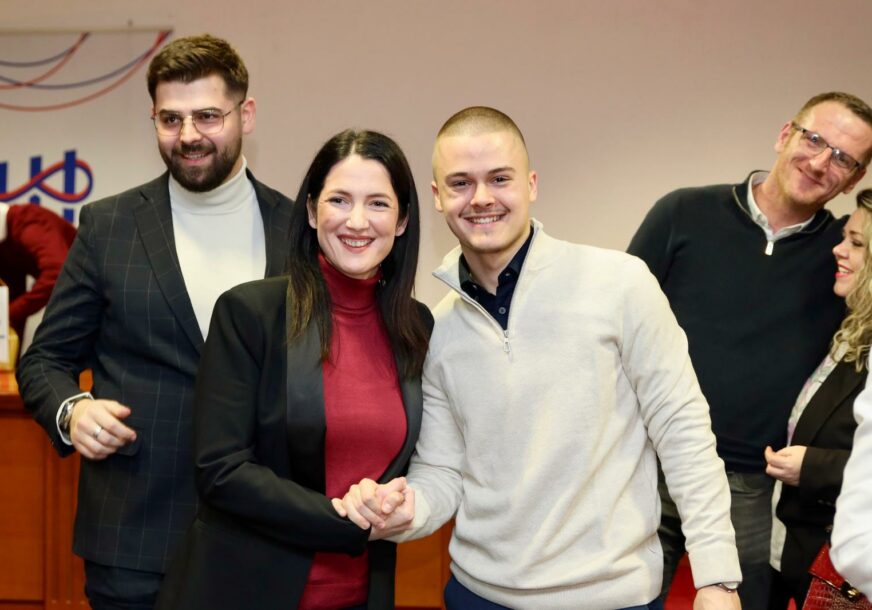 (FOTO) "Znanje, energija, ideje" Izabran predsjednik Unije mladih Gradskog odbora Narodnog fronta Banjaluka
