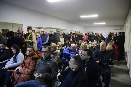 (VIDEO, FOTO) IDEMO DO KRAJA Mještani Rosulja brane duh naselja, traže odbacivanje izmjena regulacionog plana