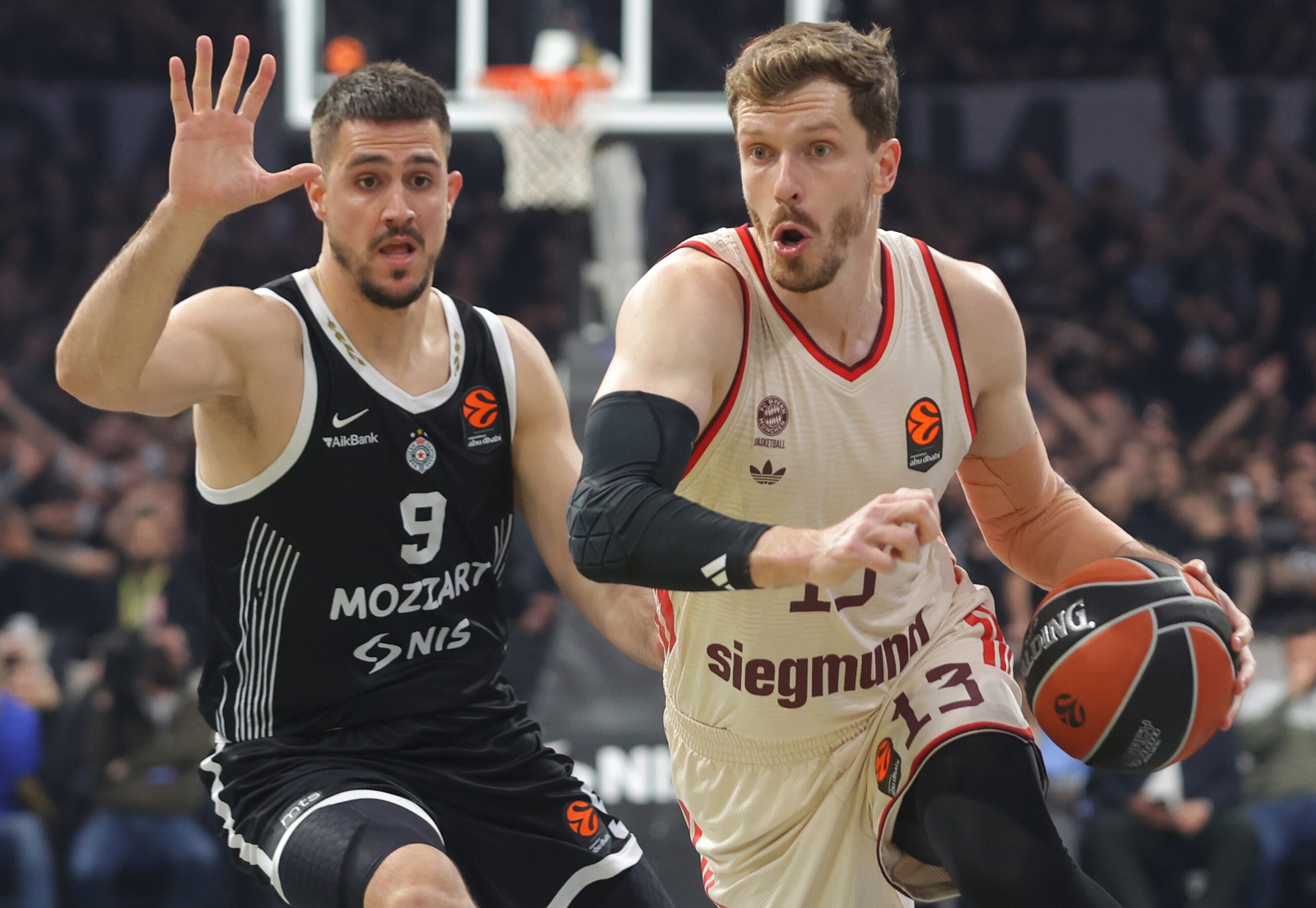 Grobari pjevali i uvredljive pjesme na račun Crvene zvezde tokom meča sa Bajernom