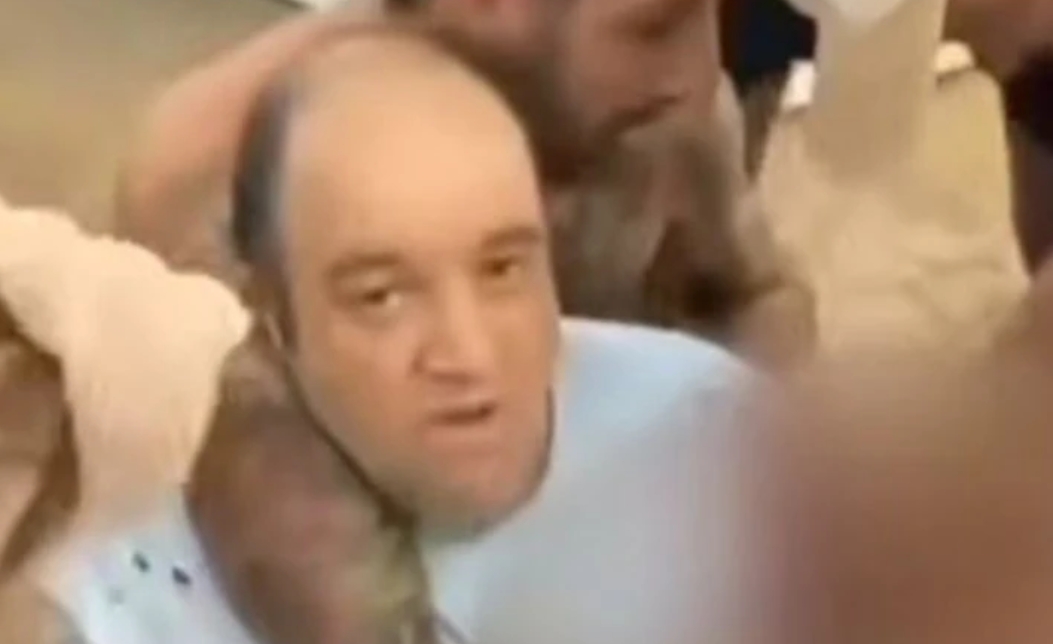 Najmanje 12 ljudi, uključujući napadača, ubijeno je na plaži Bondi u Sidneju