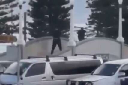 Masovno ubistvo na plaži uzburkalo svijet: Za šta je sve optužen preživjeli napadač u Australiji