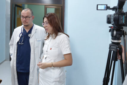 Može biti potpuno kontrolisan: Pravovremena terapija omogućava KVALITETAN ŽIVOT zaraženih HIV-om