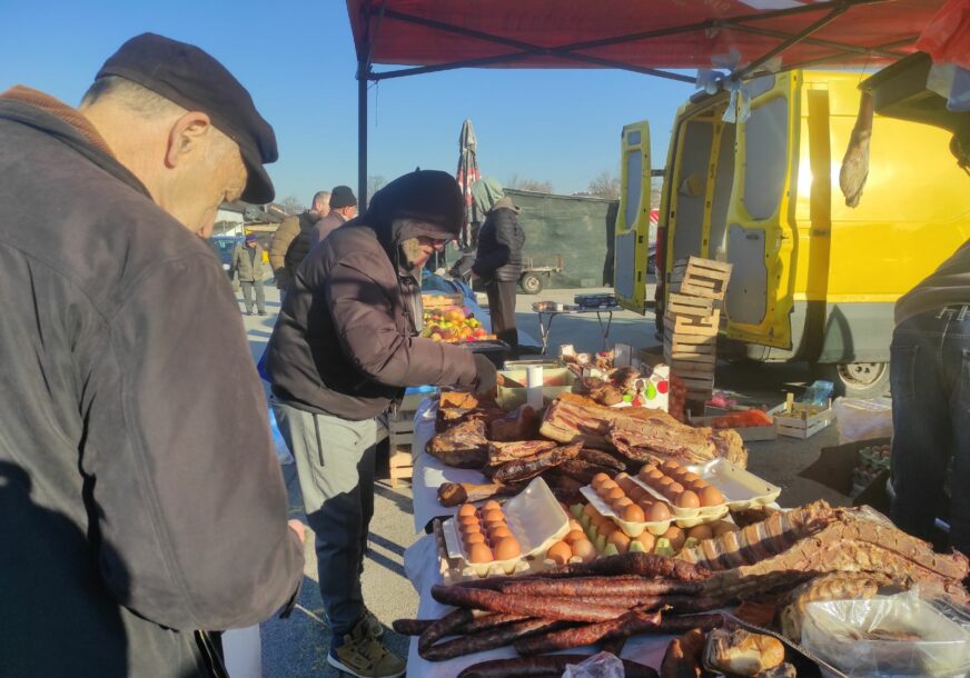 Tržnica Banja Luka, Pijaca, cijene, meso, jaja, med
