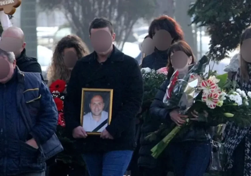 UBIJEN U SAČEKUŠI U SRED BIJELA DANA Decenija od ubistva Vladimira (37) pred trudnom ženom, mafijaši ga „ovjerili“ HEKLEROM U GLAVU