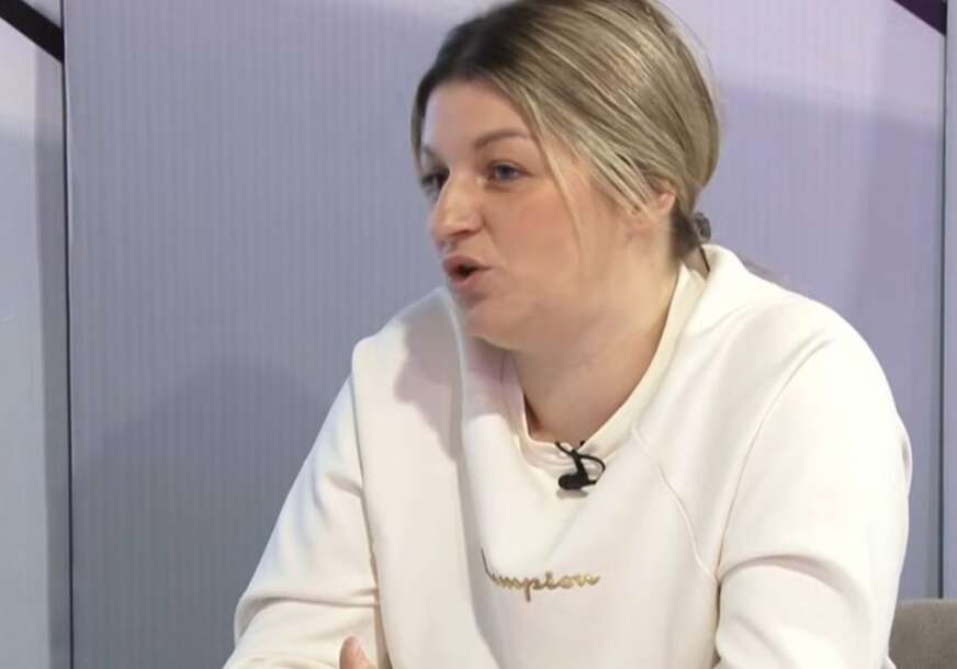 (VIDEO) „Ne bi me iznenadilo da NAS OKRIVE na kraju“ Majka male Džene Gadžun (2) o suđenju, pa poručila da im se optuženi SMIJU U LICE