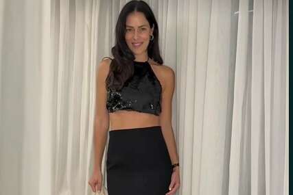 (FOTO) Nema ko se nije okrenuo za njom: Ana Ivanović u vrelom stajlingu izašla u grad