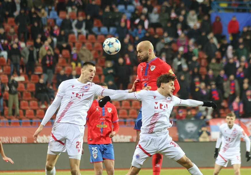 (VIDEO, FOTO) Borac propustio niz šansi, Zrinjski kaznio jednu grešku: Aktuelni šampion slavio 1:0 u zaostaloj utakmici