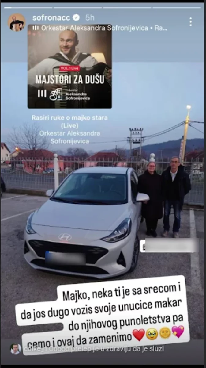 Aleksandar Sofronijević kupio majci auto