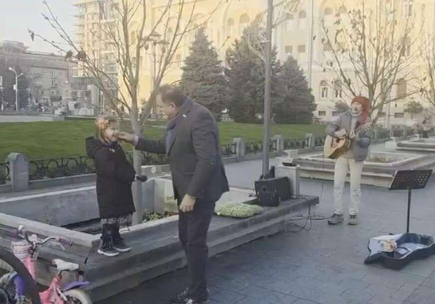 (FOTO) „Svijet je dobro mjesto zahvaljujući NJIMA“ Dodik poručio da mu je jedna djevojčica današnji dan učinila PRAZNIKOM
