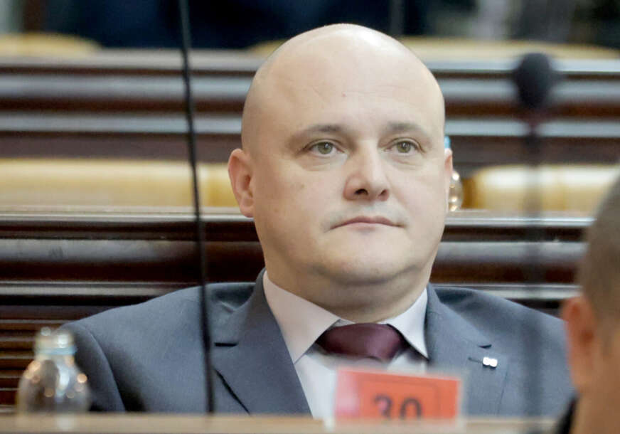 HIT DANA Dejan Sejmanović