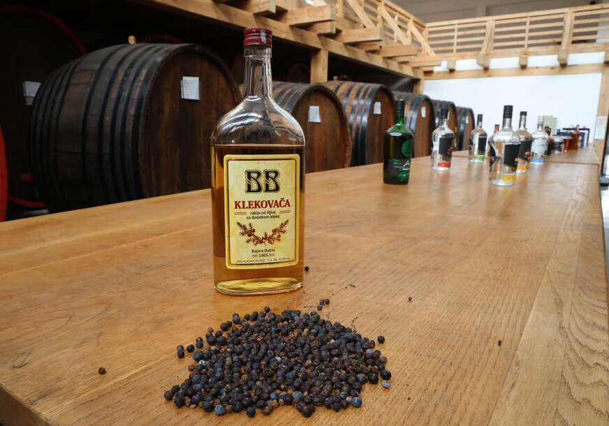 destilerija bb klekovača ,  bajina bašta