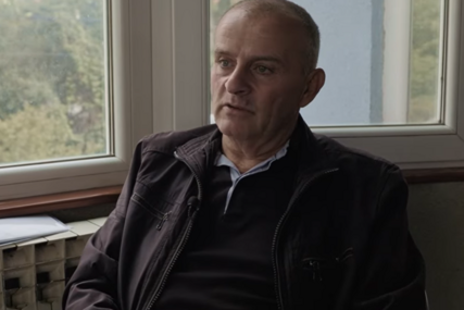 (VIDEO) “Ja više ne postojim. Volio bih da sam legao kraj njega” Otac ubijenog Save Čolića SLOMLJEN PRESUDOM od 7 i po godina zatvora