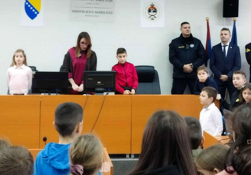 FOTO: USTUPLJENA FOTOGRAFIJA