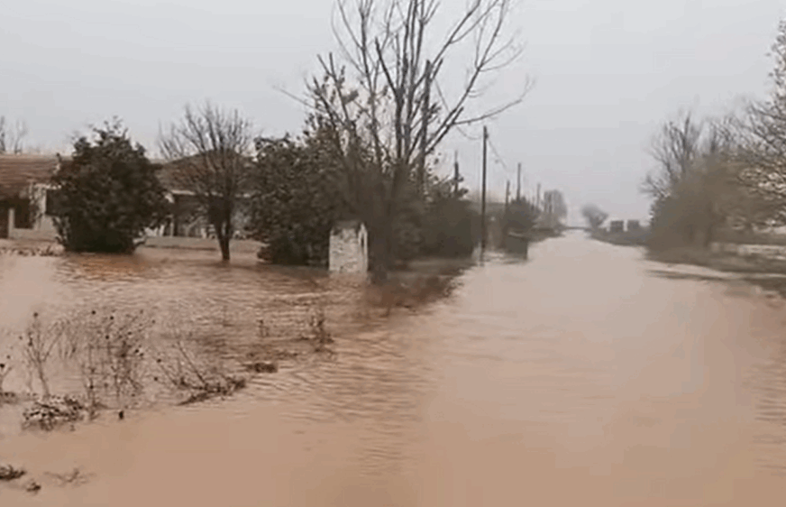 (VIDEO) "Davimo se svake godine" Grčka sela ponovo u strahu od IZLIVANJA RIJEKA nakon novih padavina