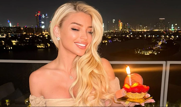 (FOTO) Uživa u luksuzu: Milica Kemez u Dubaiju proslavlja rođendan, na mrežama se pohvalila i skupocjenim poklonom