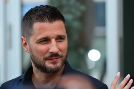 (VIDEO) "Mužić" Luna Đogani pokazala Markov privatni snimak, evo šta on radi dok misli da ga niko ne gleda