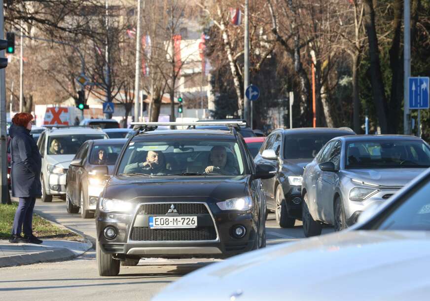 SAOBRAĆAJNE GUŽVE U BANJALUCI 