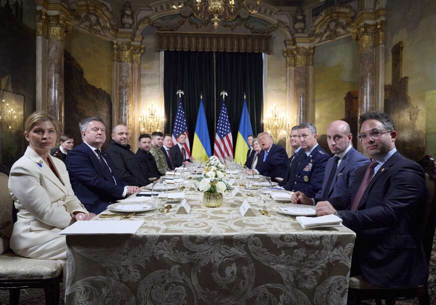 FOTO:  PRESIDENTIAL PRESS SERVICE HANDOUT/EPA