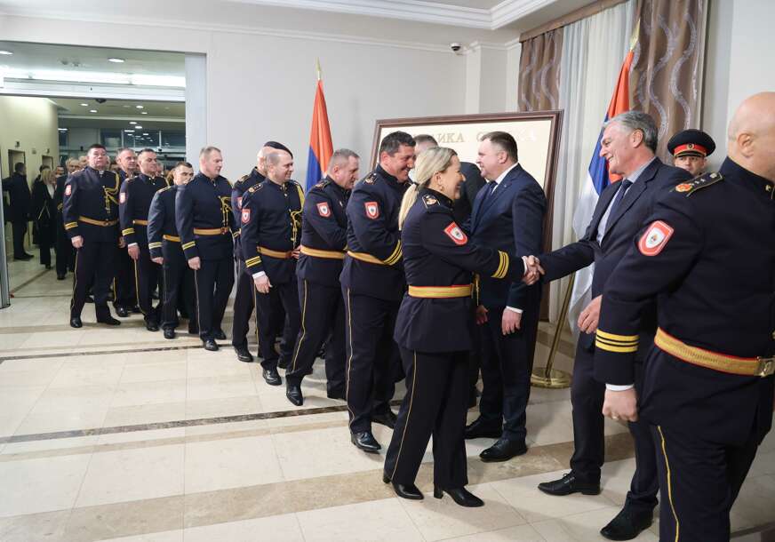 (FOTO) “Čuvamo RS institucijama i srcem” U Vladi Srpske prijem povodom Dana Republike