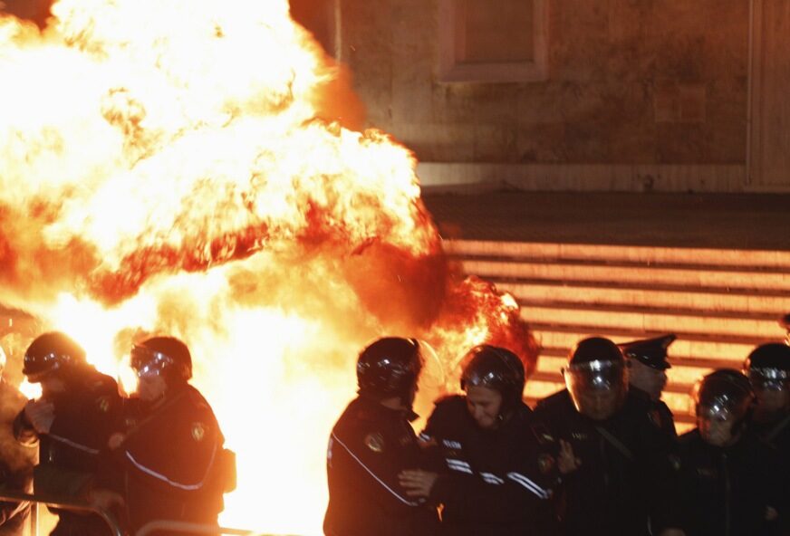 Protesti