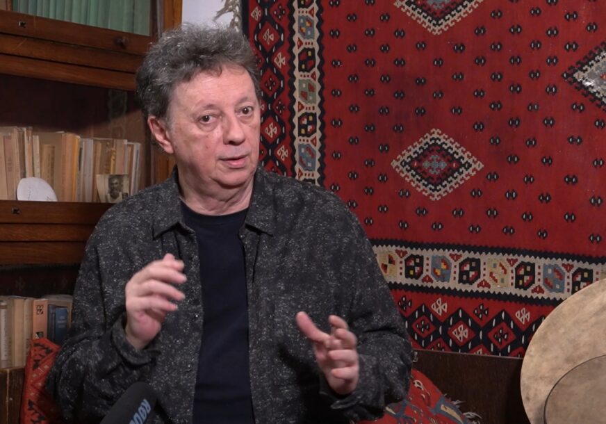 (VIDEO) Od „Marije“ do Rokera sa Moravu: Boris Bizetić u nastavku podkasta „FILOZOFIRAM SA…“