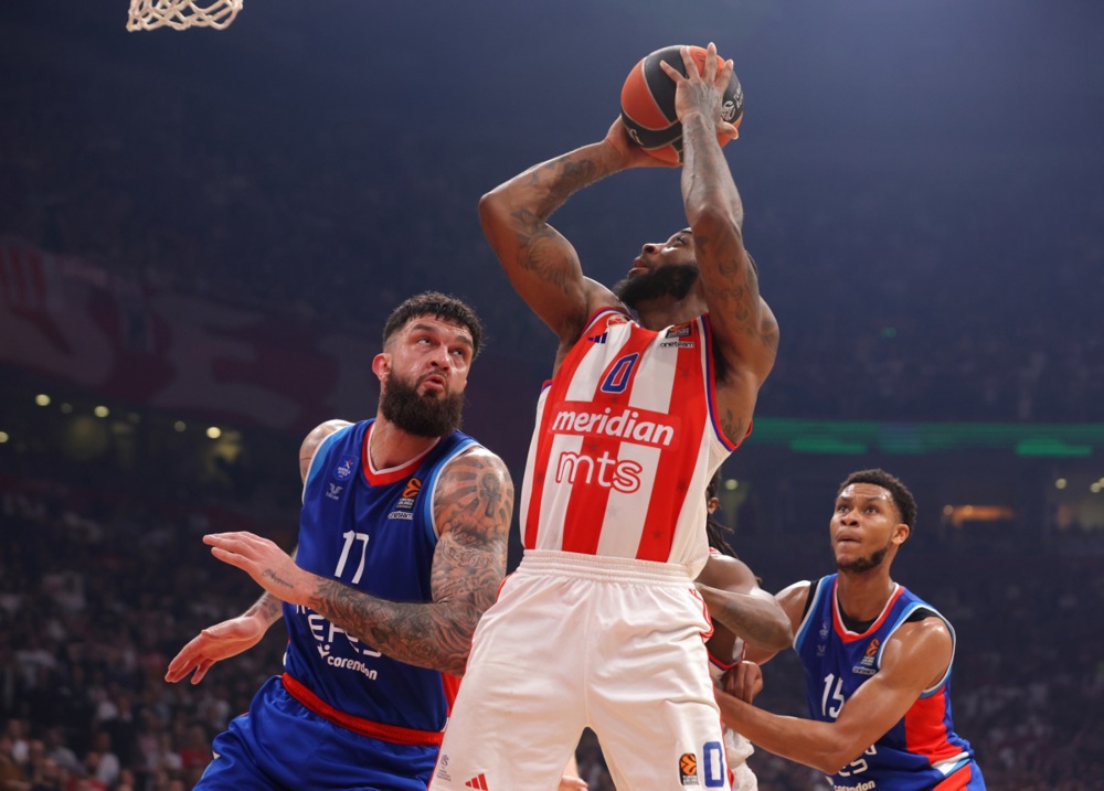 Crvena zvezda razbila Efes usred Istanbula
