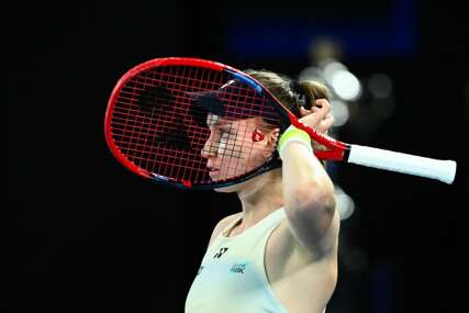 Spektakularno finale u Melburnu: Elena Ribakina srušila prvu igračicu svijeta nakon velikog preokreta i osvojila Australijan open