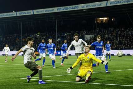 Dan odluke za PSV: Na treningu pala važna odluka o Esmiru Bajraktareviću