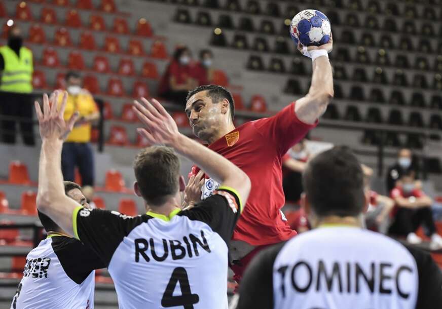 Kiril Lazarov u meču sa Švajcarskom