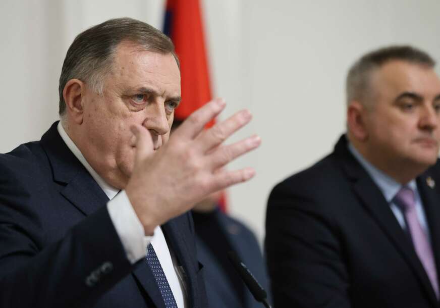 (FOTO) "Kum udario na kuma" Minić ugostio Britance, Dodik ih žestoko isprozivao