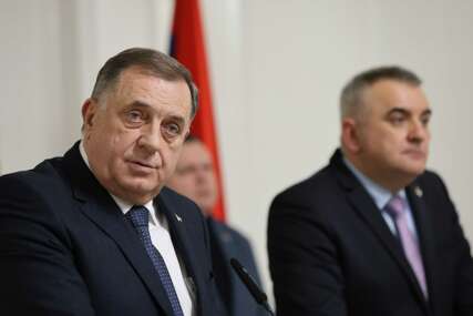 (VIDEO, FOTO) "Istrpićemo poslaničku proceduru" Dodik čestitao Miniću na novoj prilici, pa iskoristio priliku da potkači opoziciju