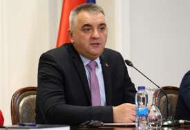 (VIDEO) Minić poručio iz Bosanskog Petrovca „Republika Srpska je uz svoj narod“