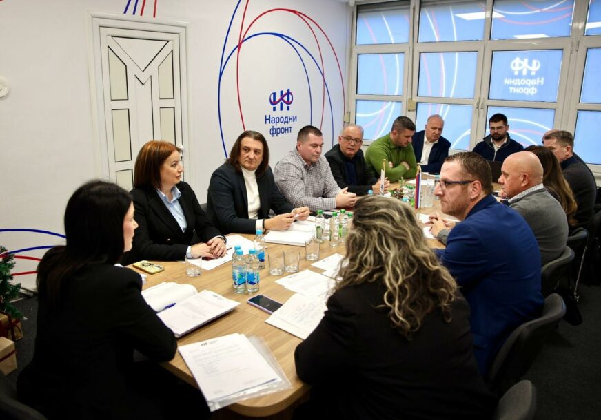(FOTO) Poruka nakon sjednice Predsjedništva Narodnog fronta: Vlast žrtvuje nacionalne interese radi SOPSTVENOG KOMFORA