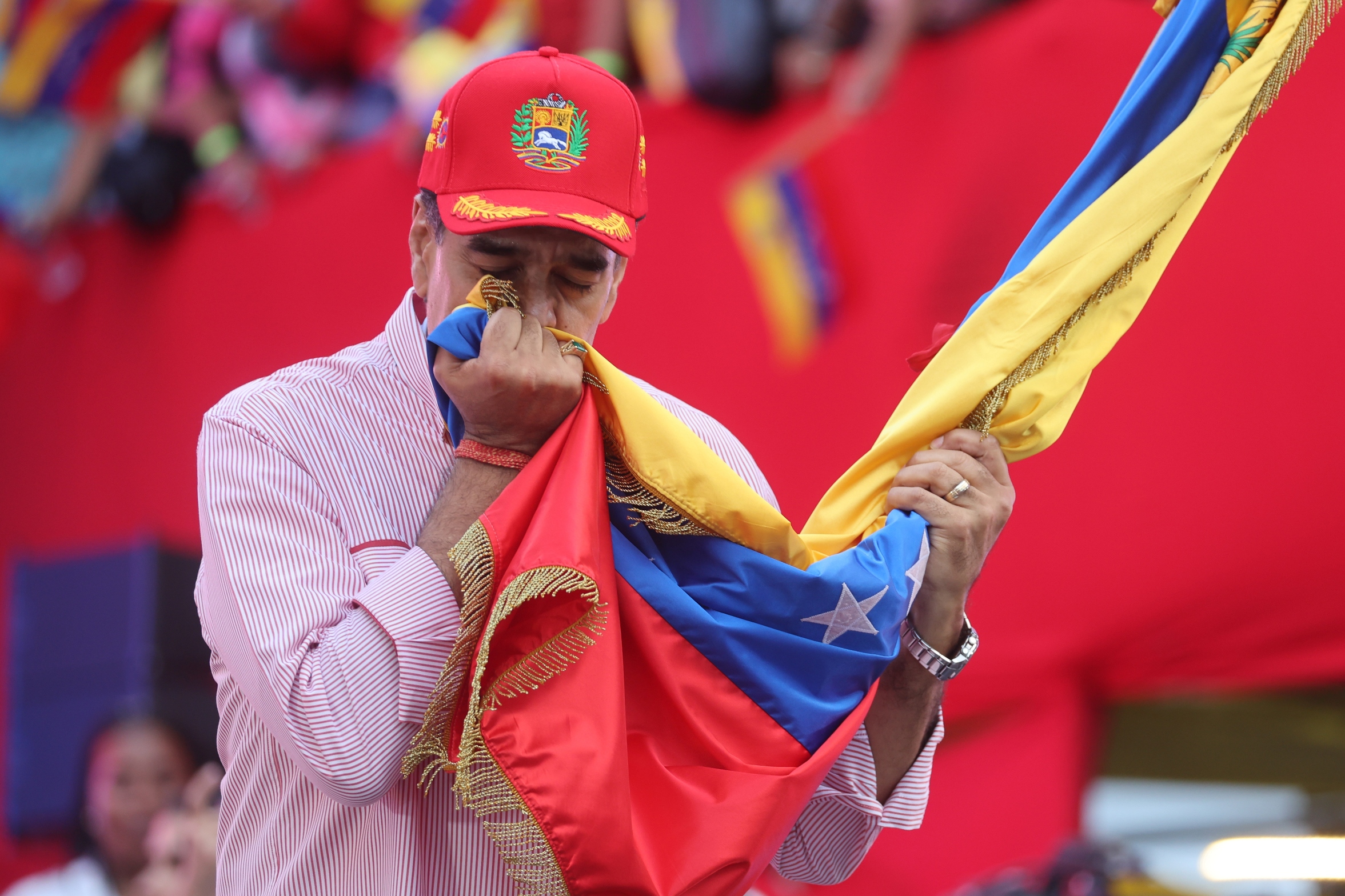 Objavljena prva fotografija na kojoj je zarobljeni Maduro