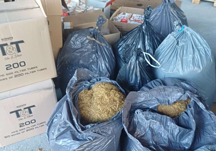 (FOTO) Vrijednost 102.000 KM: Velika zapljena UIO BiH, oduzeto više od 150 KILOGRAMA DUVANA i mašine
