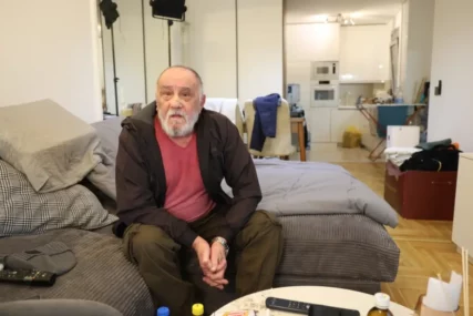 (VIDEO, FOTO) „TATA JE LI TE STRAH OD KOSTURA?” Otac pokojnog frizera Matije Radulovića OČAJAN, u suzama opisuje odlazak sina