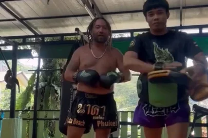 (FOTO) Pjevač otputovao na Tajland i odlučio da smrša: Rasta SKIDA STOMAK uz pomoć borilačkih vještina, egzotika ga inspirisala na vježbanje