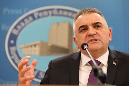 (FOTO) "Uvijek ćemo biti na strani pravde" Vlada Srpske spremna da pomogne PRETUČENIM NAVIJAČIMA kod Tuzle, oglasio se Minić