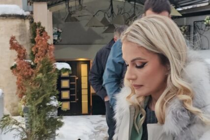 (VIDEO) BIJESNA STIGLA ISPRED RESTORANA Milica Veličković napravila skandal na krštenju kćerke