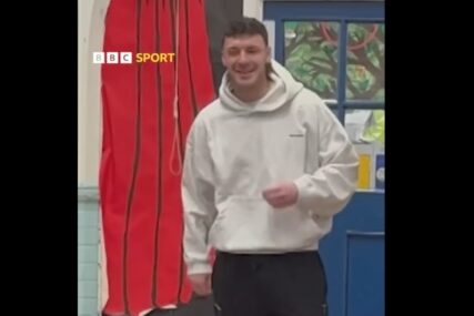 (VIDEO) Herojski podvig Maksfilda: Amateri izbacili Kristal Palas iz FA kupa, jedan fudbaler je imao specijalan doček
